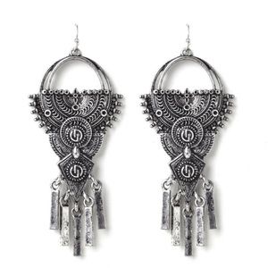 DYLANLEX VINTAGE SILVER dangle earrings.